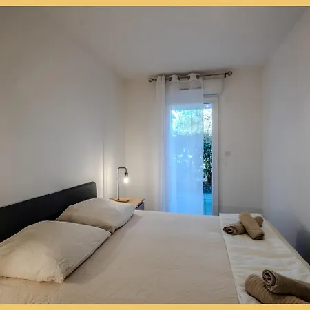 Appartement L'hermitage I T2 I *